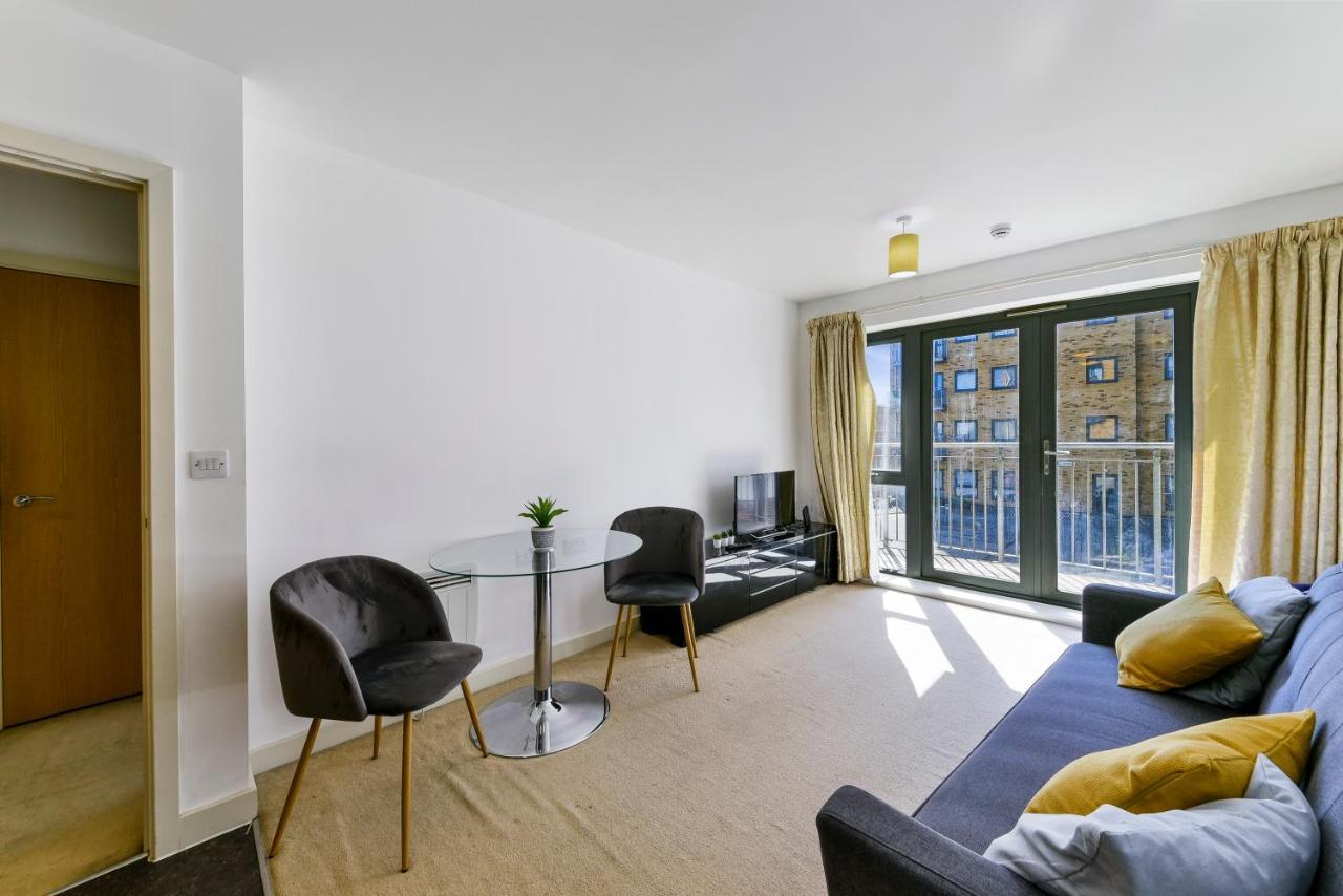 Appartamento Luxe 1 Bed Flat 5 Mins To Stratford - Free Parking Londra Esterno foto