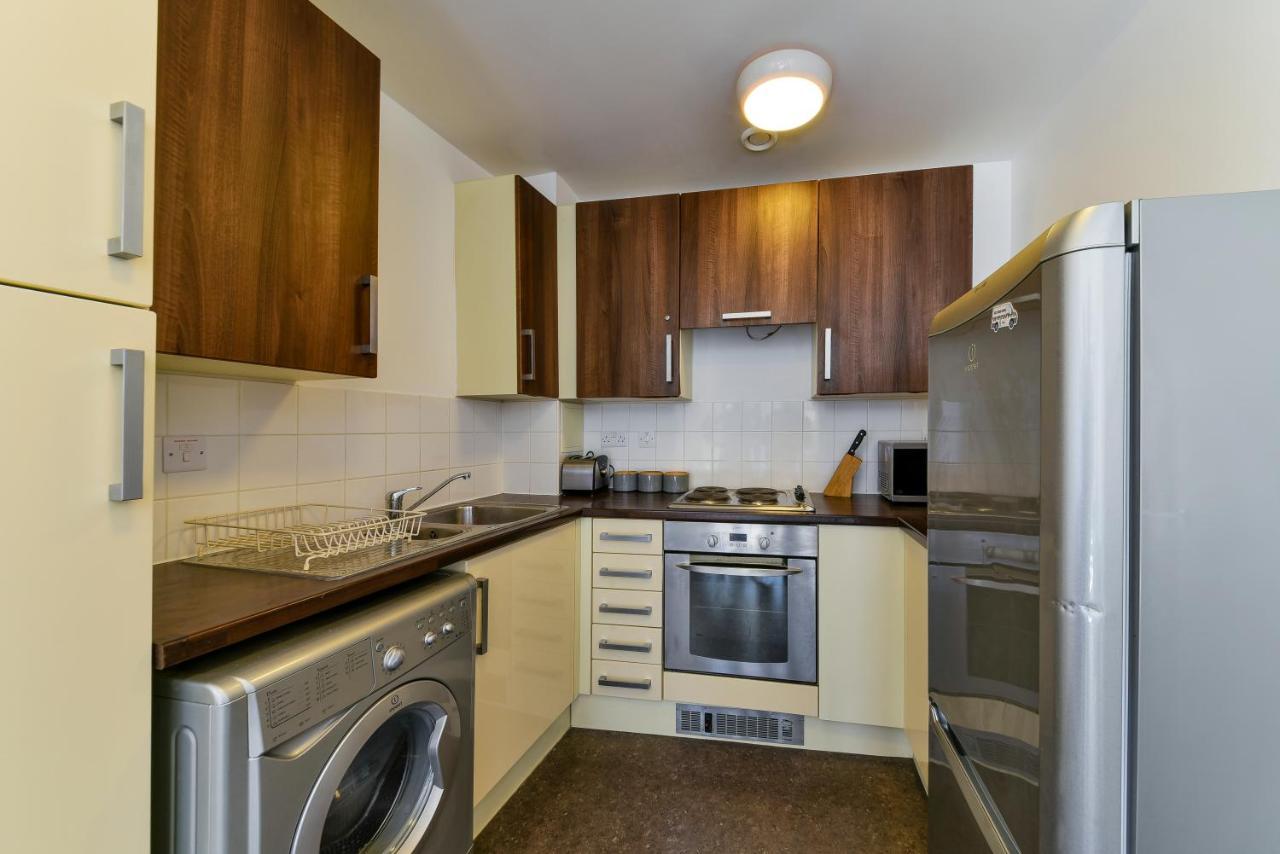 Appartamento Luxe 1 Bed Flat 5 Mins To Stratford - Free Parking Londra Esterno foto