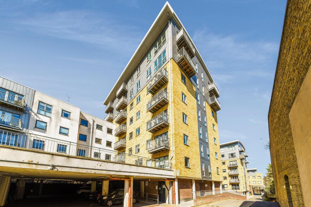 Appartamento Luxe 1 Bed Flat 5 Mins To Stratford - Free Parking Londra Esterno foto